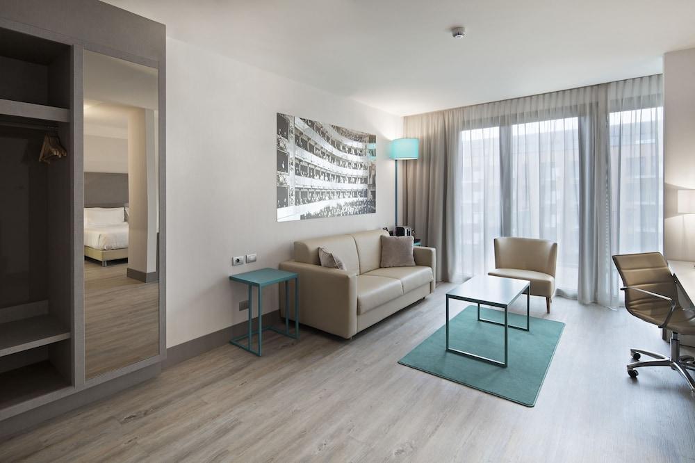 Hotel Nh Parma Esterno foto