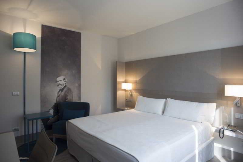 Hotel Nh Parma Esterno foto